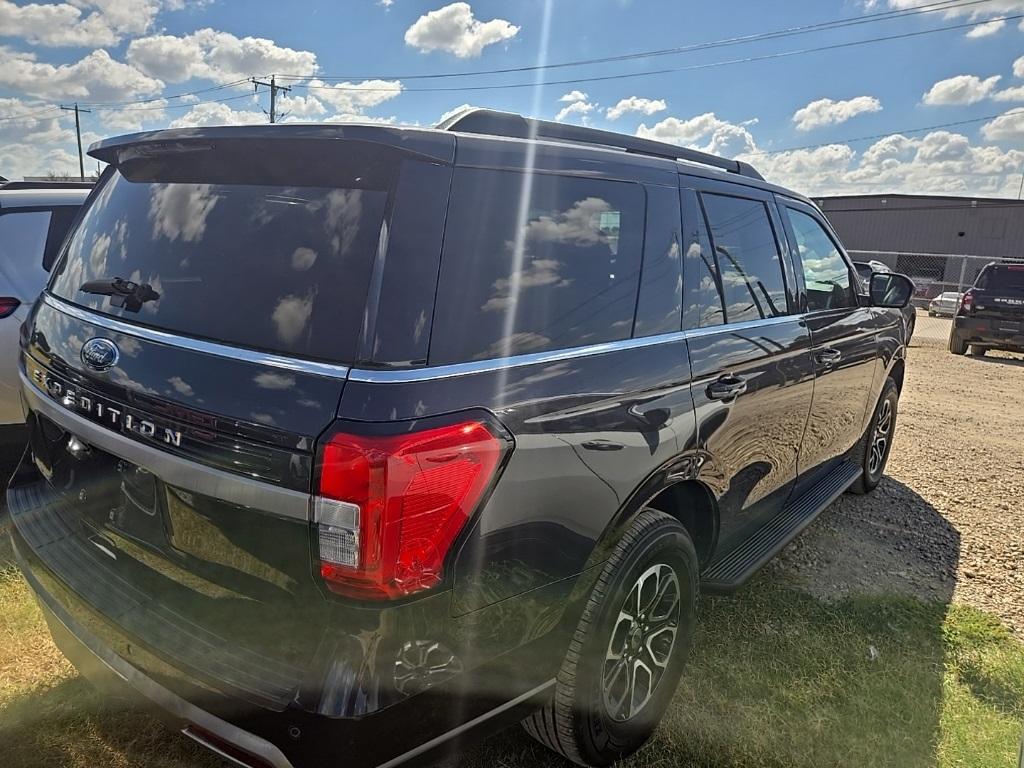 used 2024 Ford Expedition car, priced at $48,209