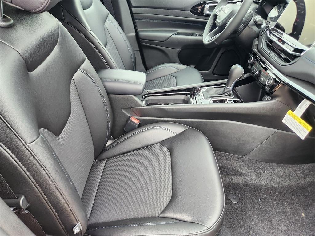 new 2026 Jeep Compass car, priced at $27,995