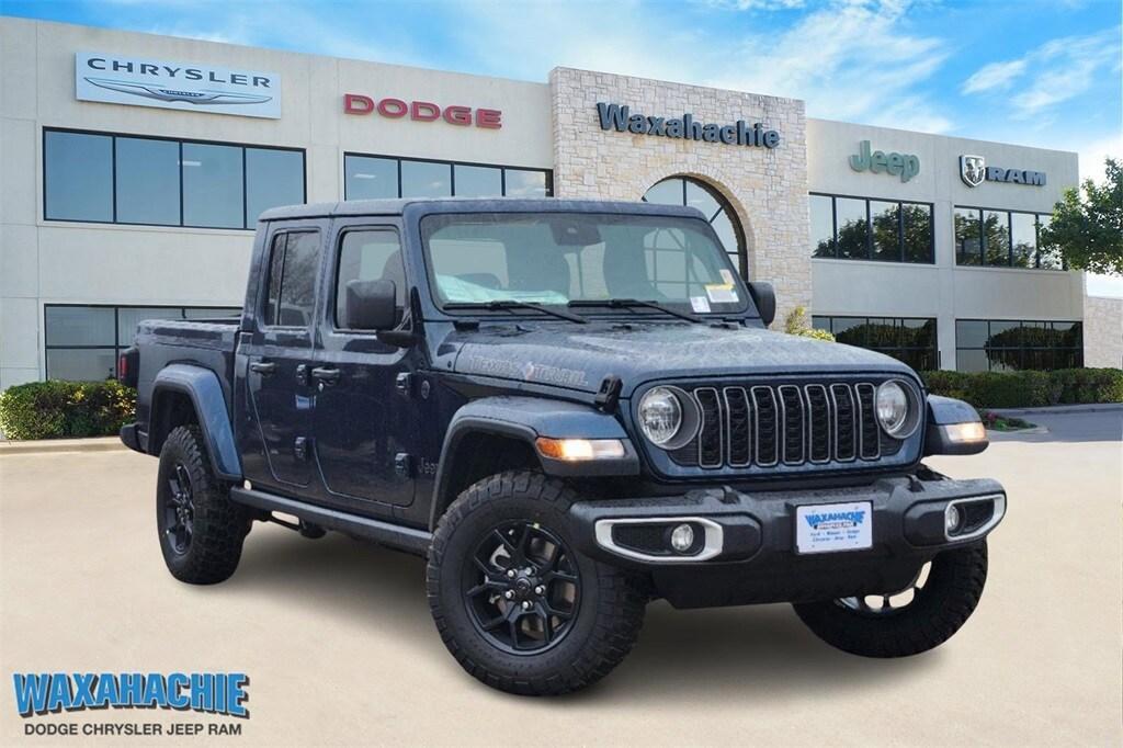 new 2025 Jeep Gladiator car, priced at $49,440