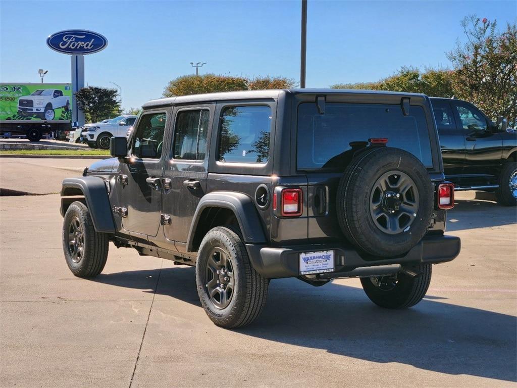 new 2025 Jeep Wrangler car, priced at $37,995