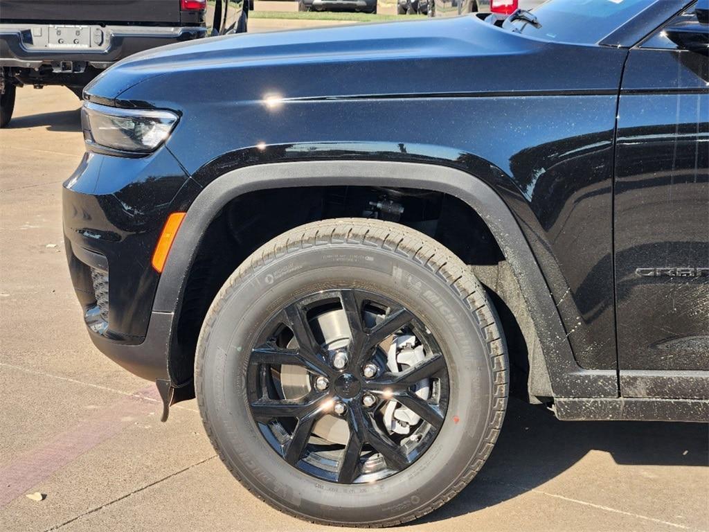 new 2025 Jeep Grand Cherokee L car, priced at $40,995