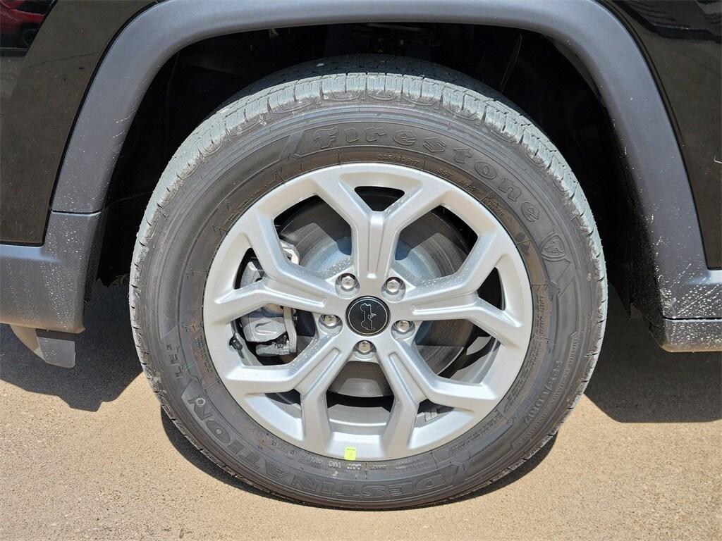 new 2025 Jeep Compass car, priced at $30,760