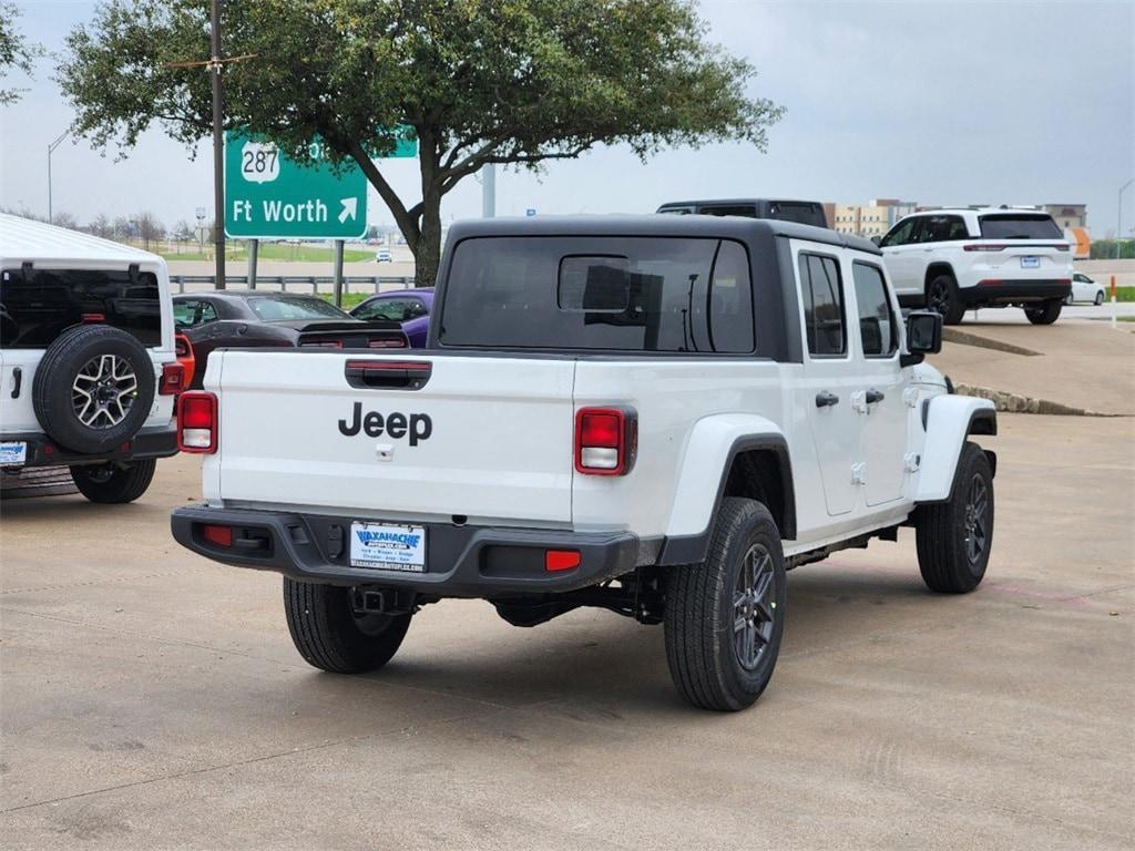 new 2024 Jeep Gladiator car, priced at $46,574