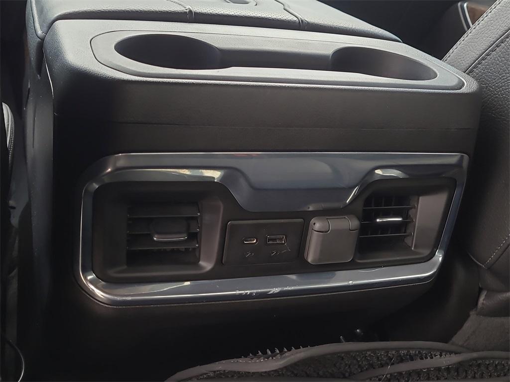 used 2022 GMC Sierra 1500 Limited car, priced at $45,035