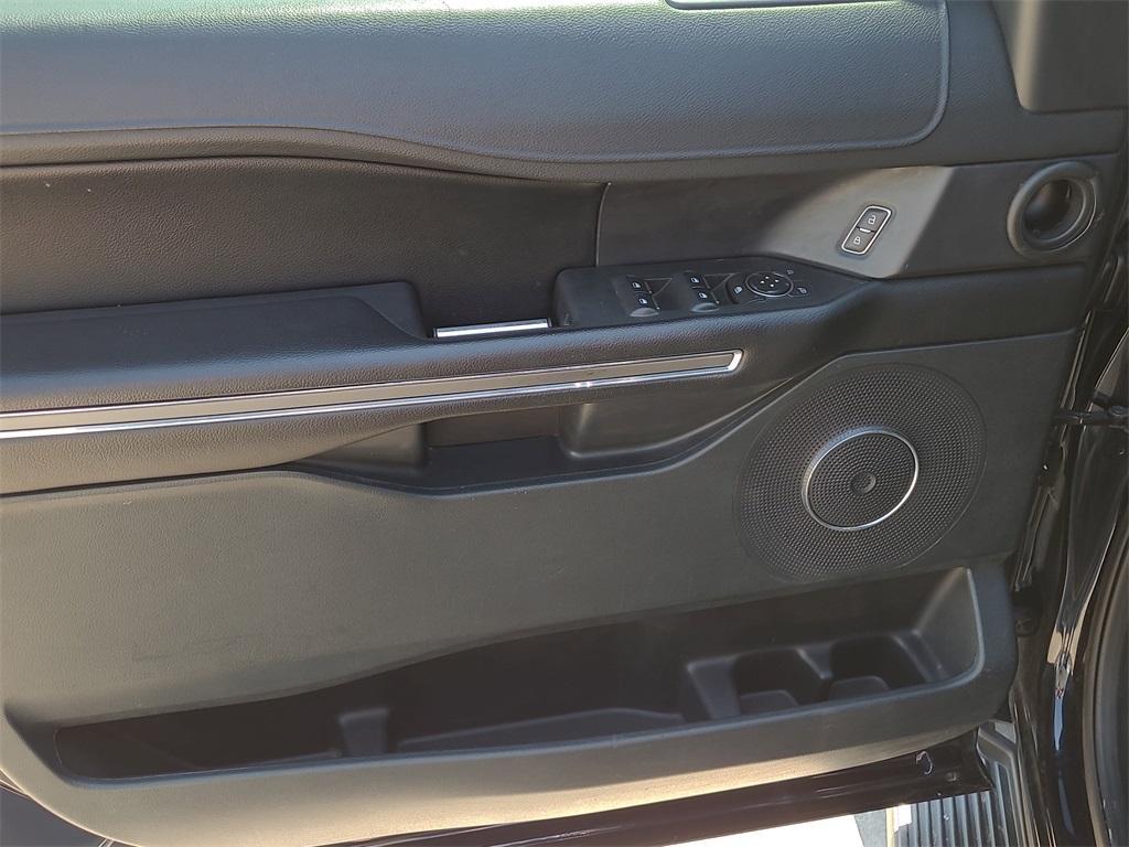 used 2021 Ford Expedition car, priced at $30,976