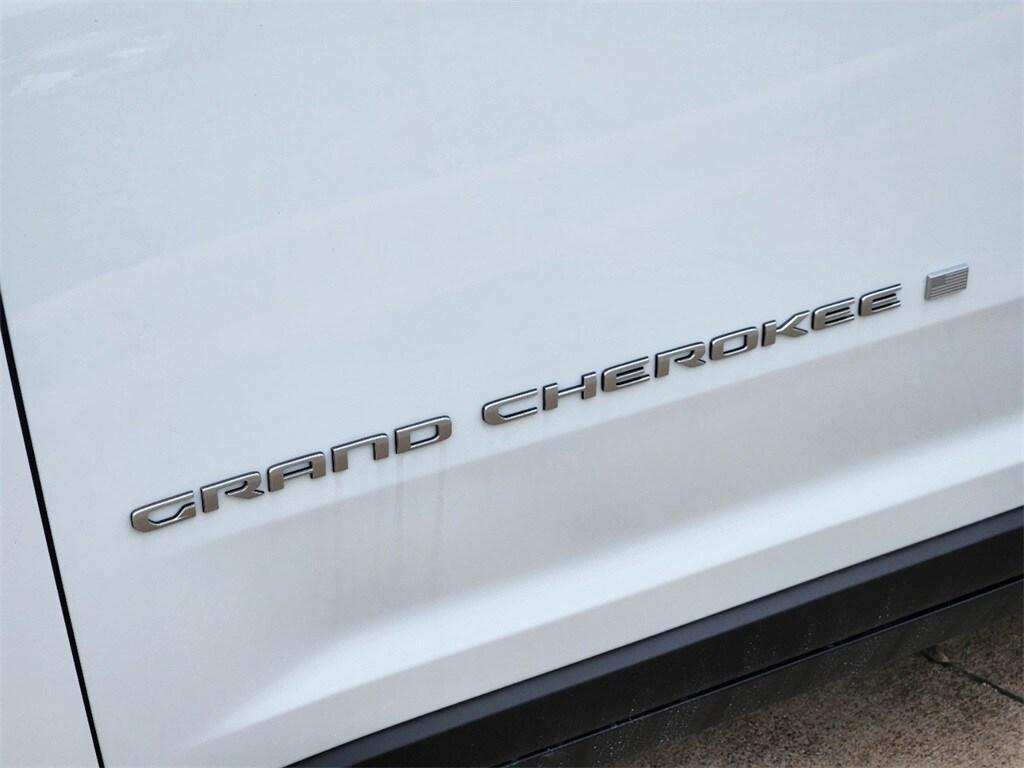 new 2025 Jeep Grand Cherokee car, priced at $35,000