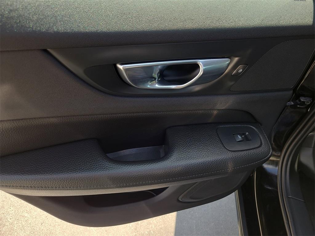 used 2022 Volvo S60 car, priced at $24,311