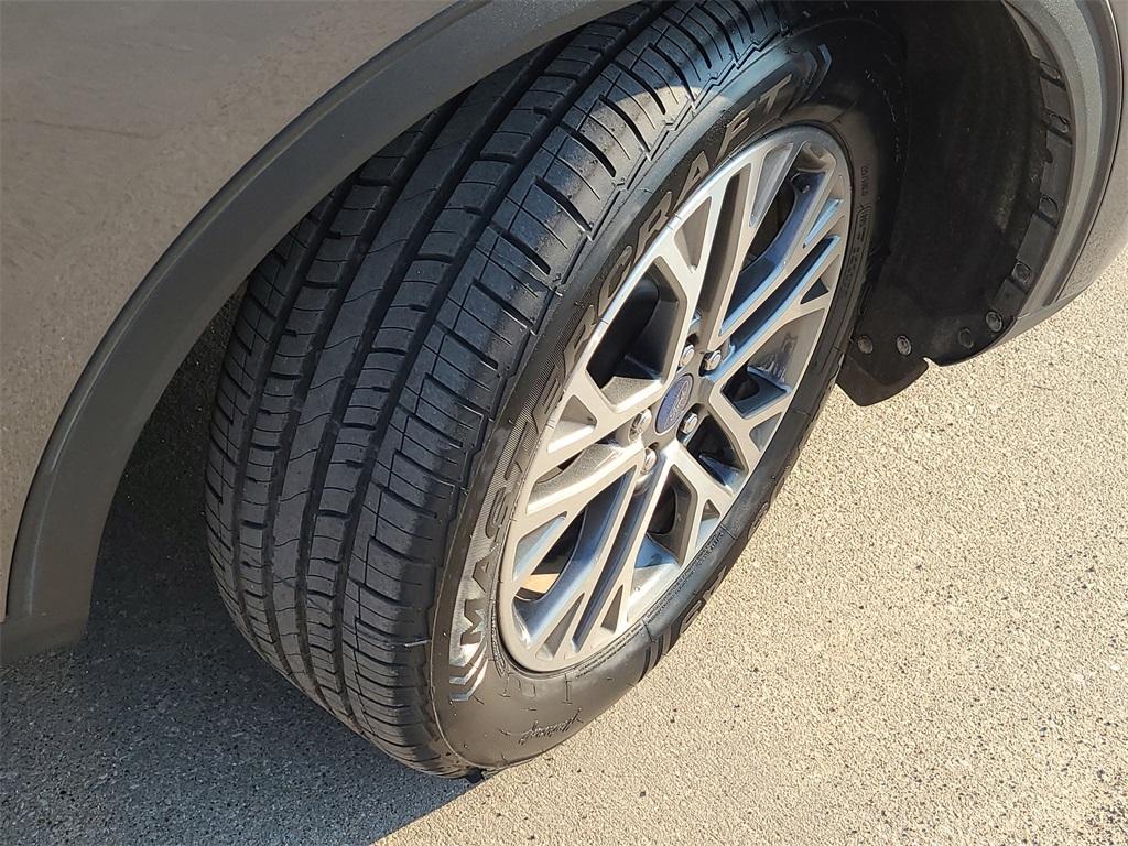 used 2021 Ford Escape car, priced at $17,664