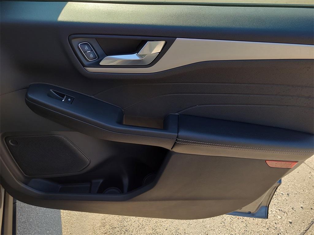 used 2021 Ford Escape car, priced at $17,664