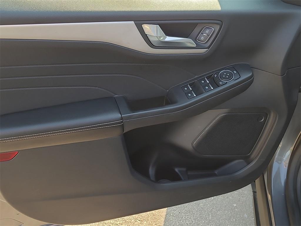 used 2021 Ford Escape car, priced at $17,664