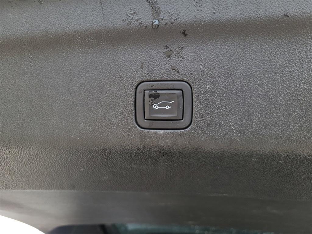 used 2023 Chevrolet Suburban car, priced at $45,196
