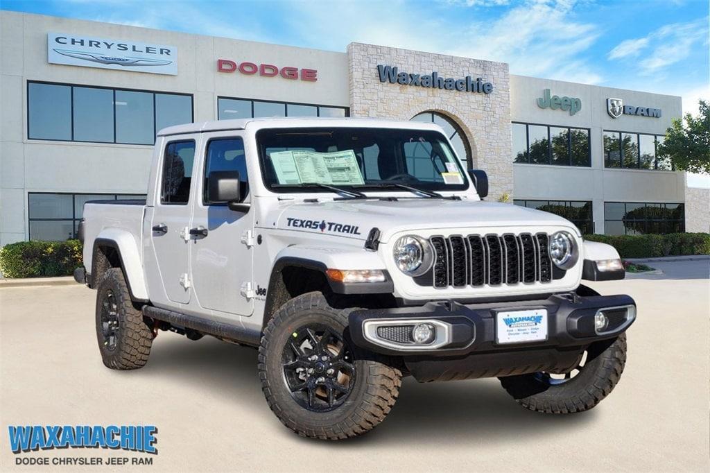 new 2025 Jeep Gladiator car, priced at $42,995