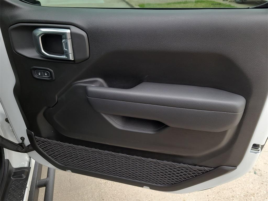 used 2025 Jeep Wrangler car, priced at $32,823