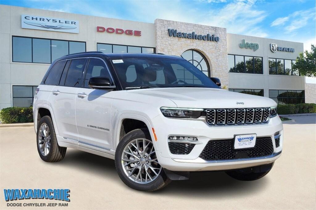 new 2025 Jeep Grand Cherokee car, priced at $53,995