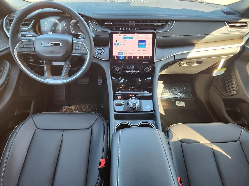 new 2025 Jeep Grand Cherokee L car, priced at $42,995