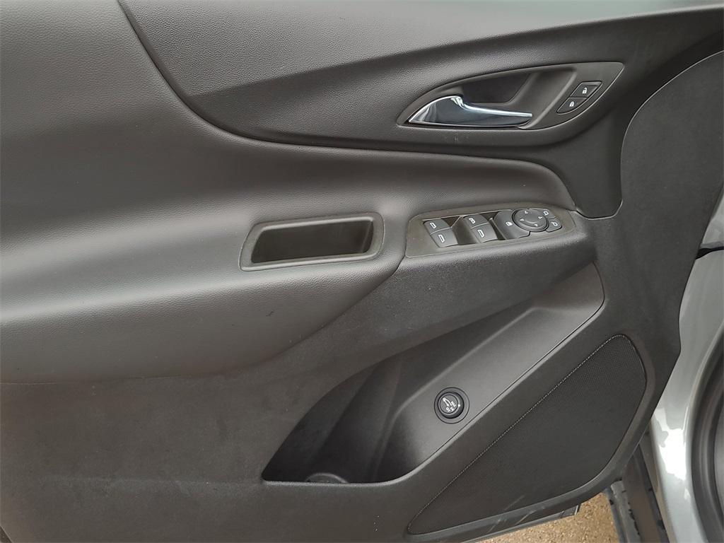 used 2023 Chevrolet Equinox car, priced at $22,098