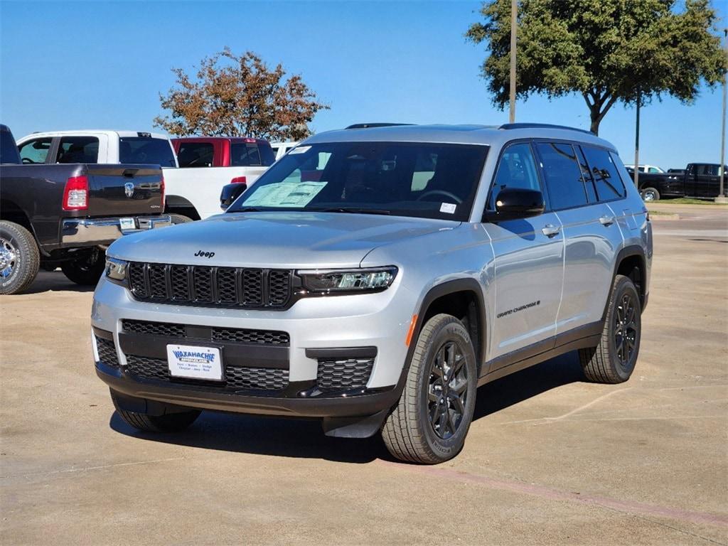 new 2025 Jeep Grand Cherokee L car, priced at $39,995