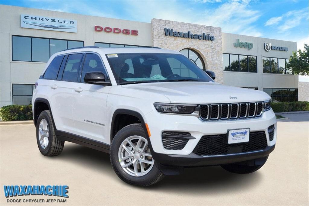 new 2025 Jeep Grand Cherokee car, priced at $36,495