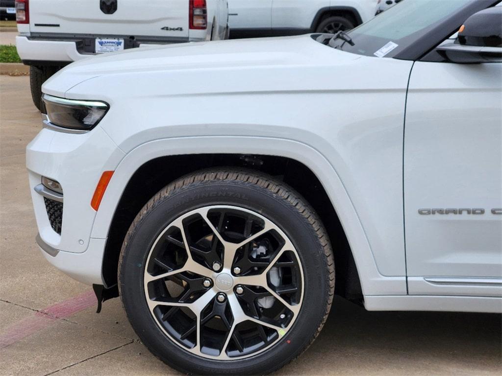 new 2025 Jeep Grand Cherokee car, priced at $57,995