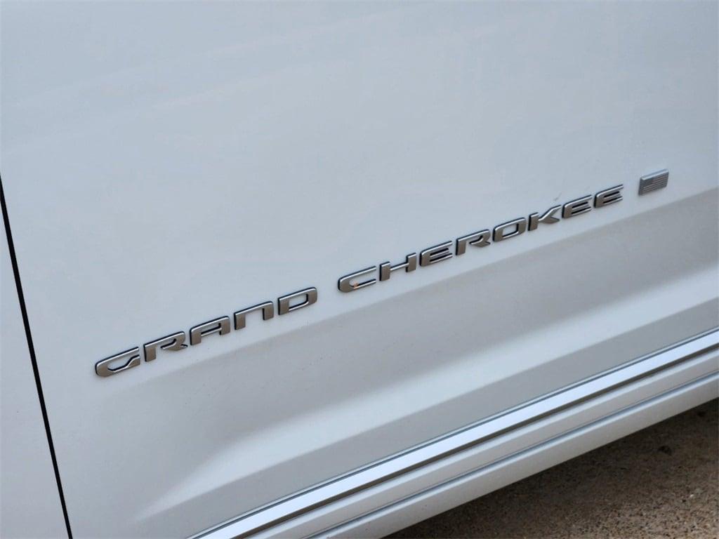 new 2025 Jeep Grand Cherokee car, priced at $57,995