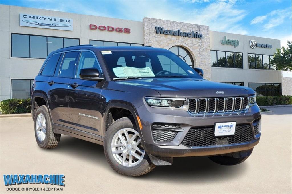 new 2025 Jeep Grand Cherokee car, priced at $33,995