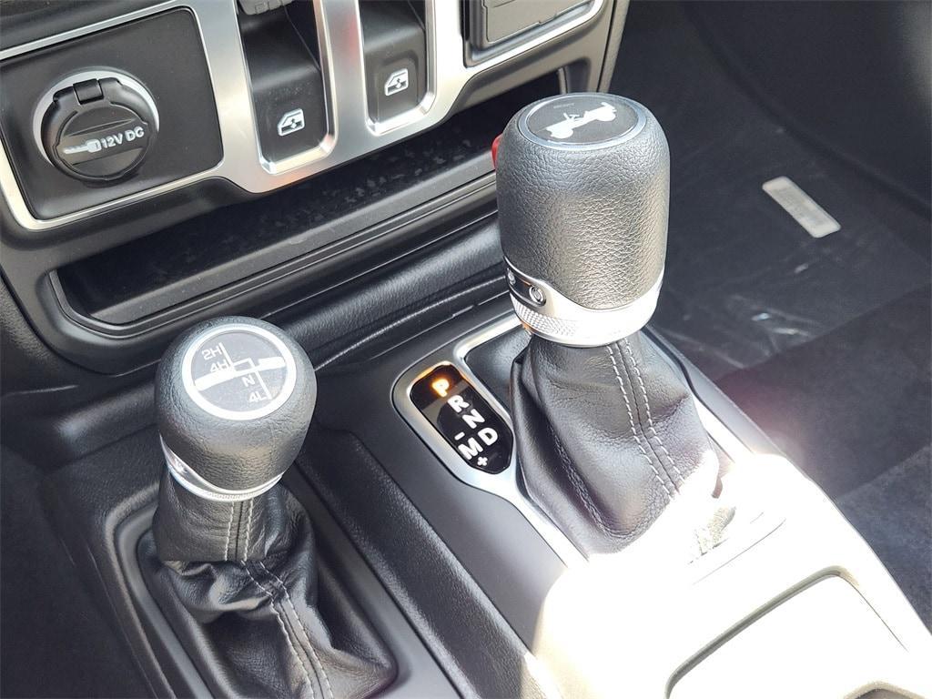 new 2025 Jeep Wrangler car, priced at $33,995
