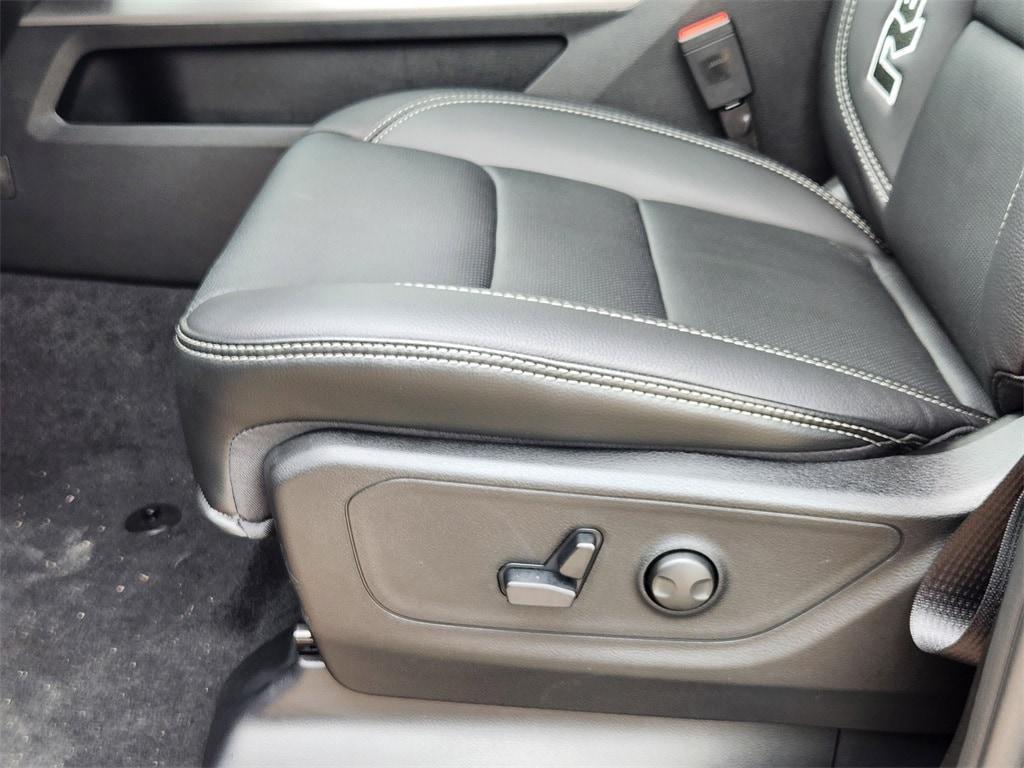 new 2025 Ram 1500 car, priced at $59,995