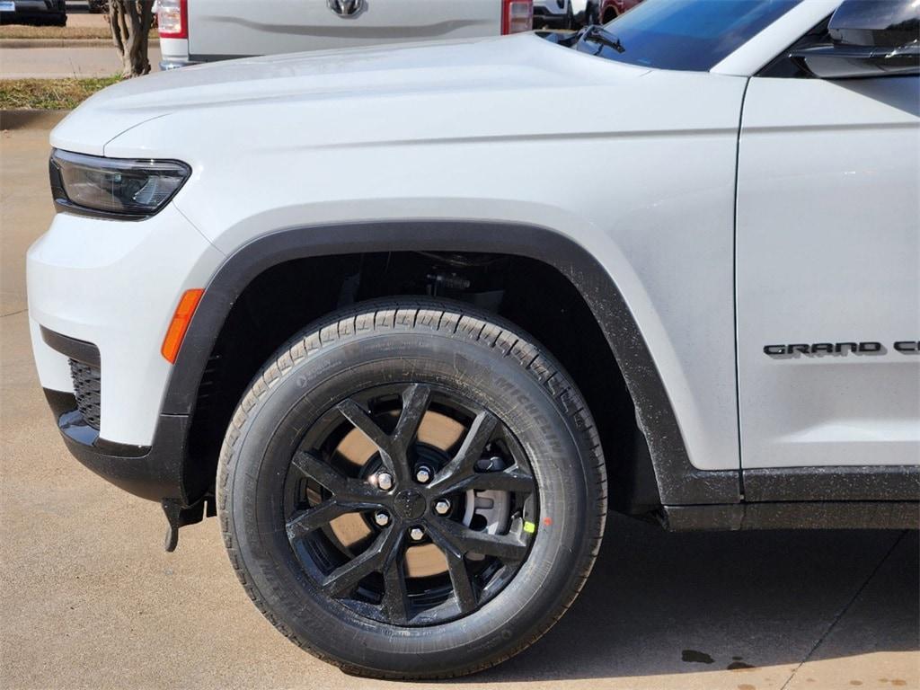 new 2025 Jeep Grand Cherokee L car, priced at $38,995