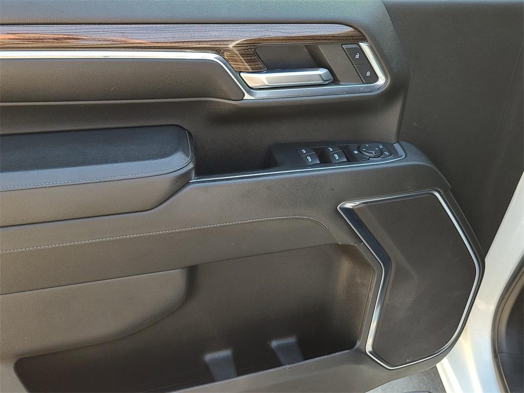 used 2024 Chevrolet Silverado 2500 car, priced at $51,587