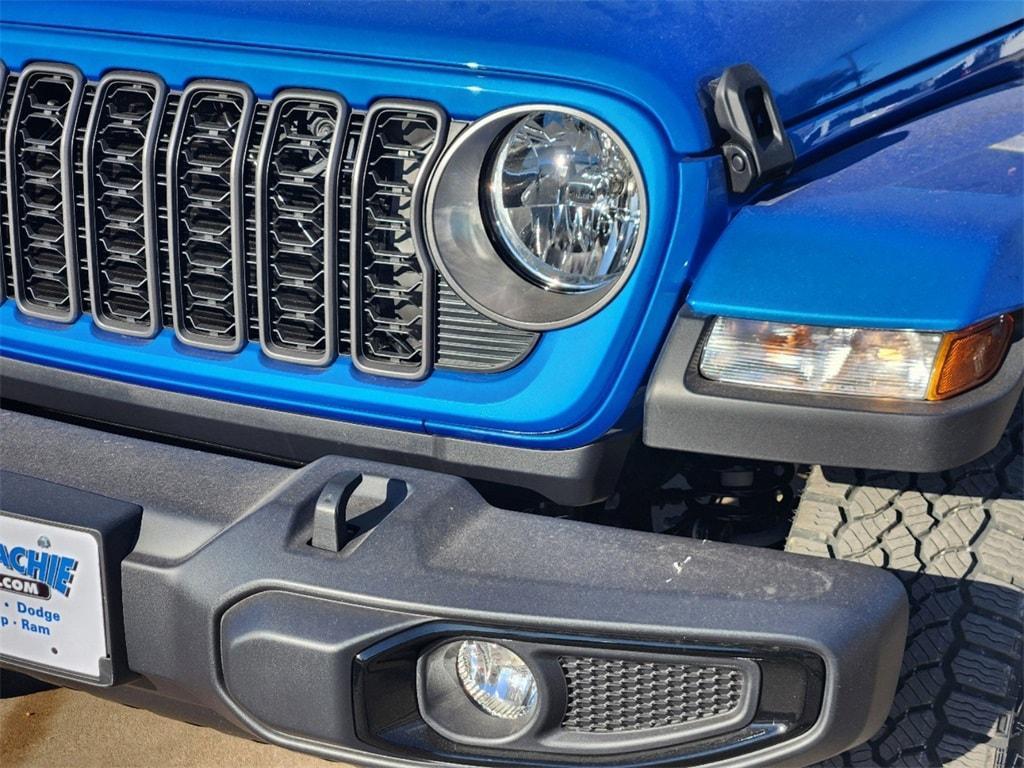 new 2025 Jeep Gladiator car, priced at $38,495