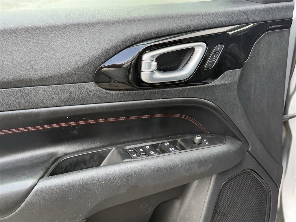 used 2022 Jeep Compass car, priced at $21,499