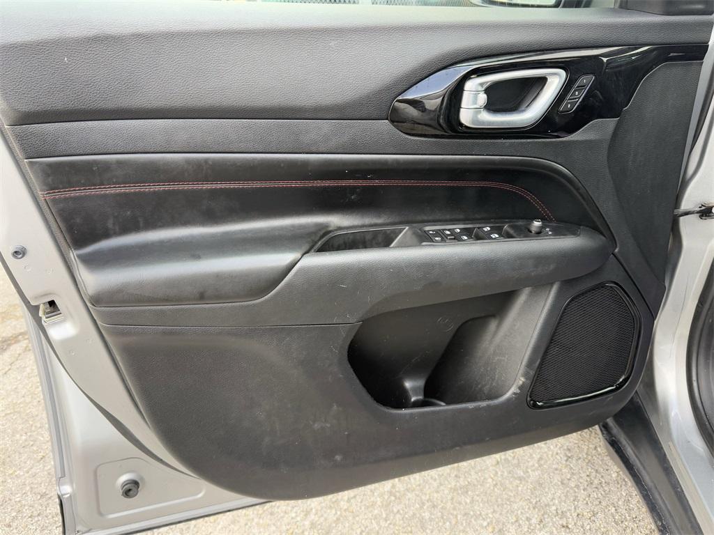 used 2022 Jeep Compass car, priced at $21,499