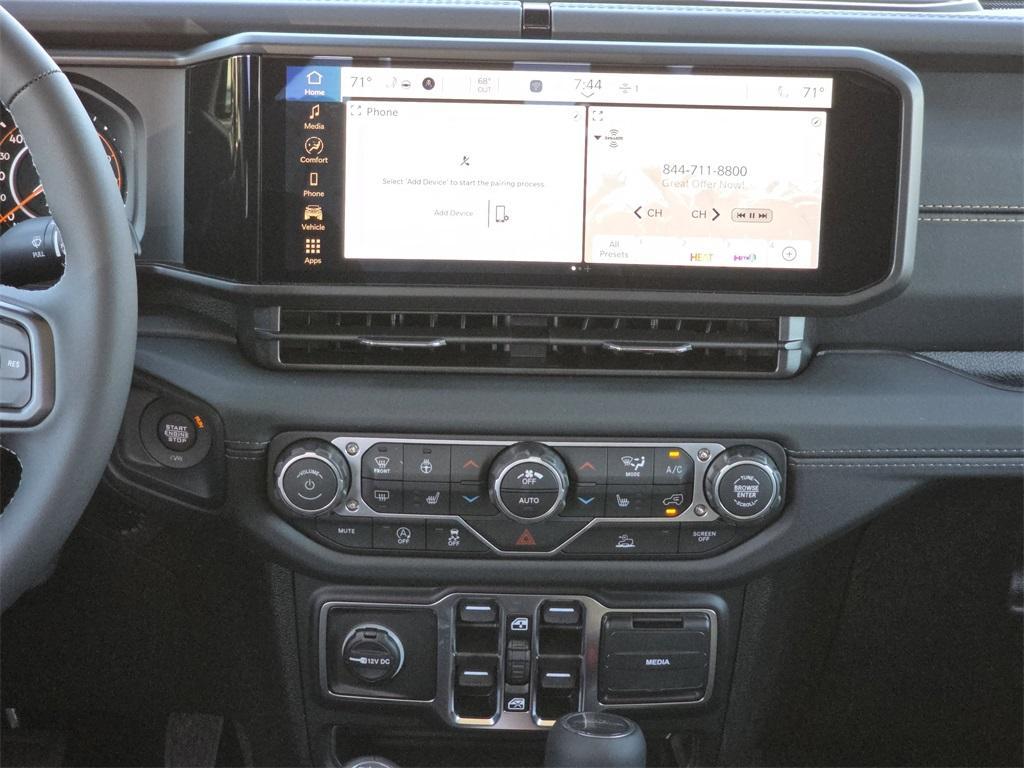 new 2025 Jeep Gladiator car, priced at $41,038