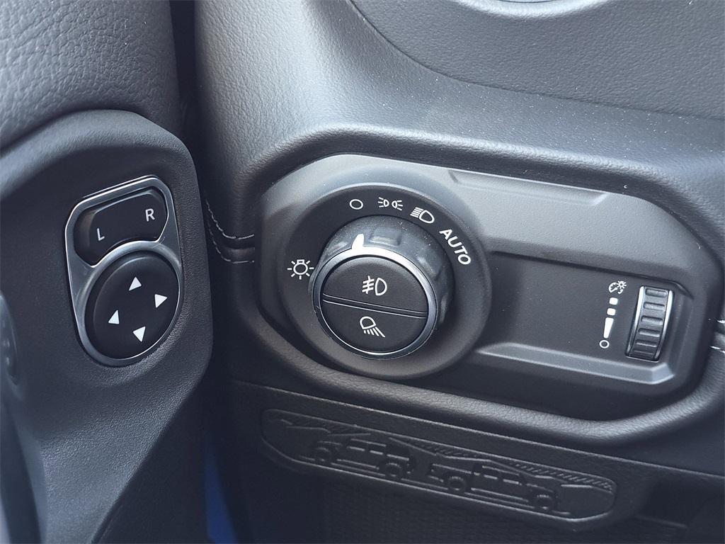 new 2025 Jeep Gladiator car, priced at $41,038