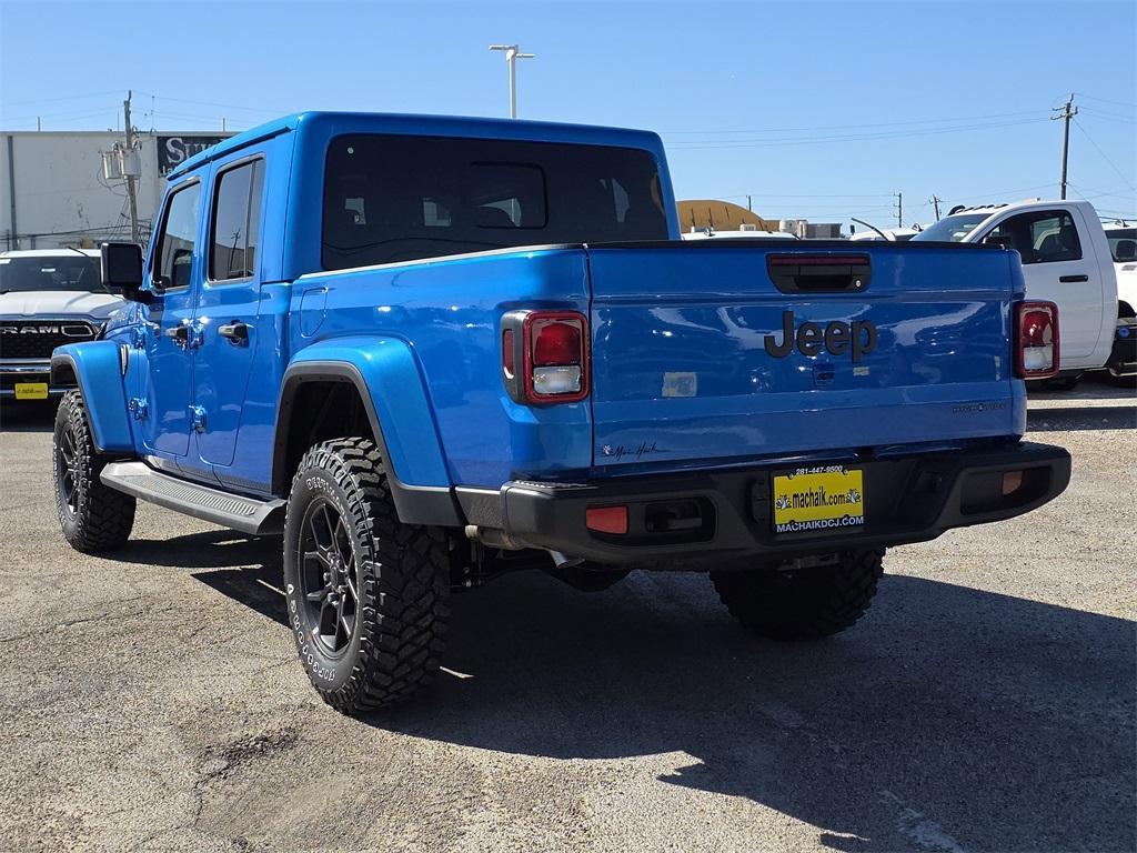 new 2025 Jeep Gladiator car, priced at $41,038