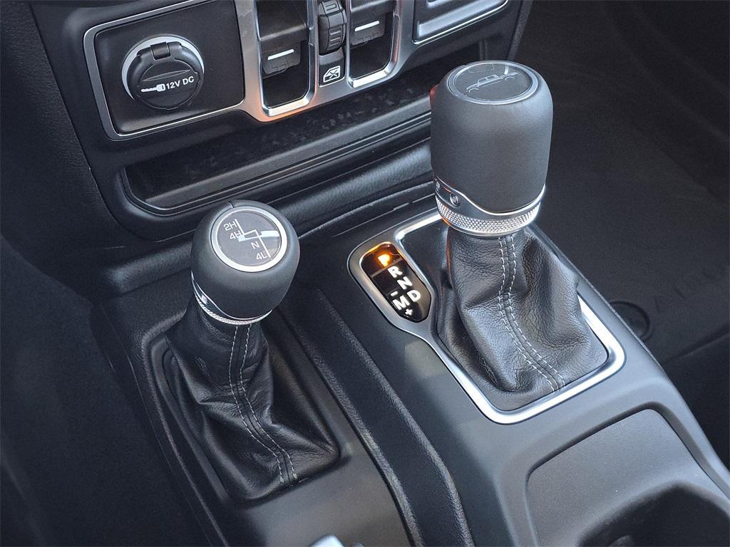 new 2025 Jeep Gladiator car, priced at $41,038