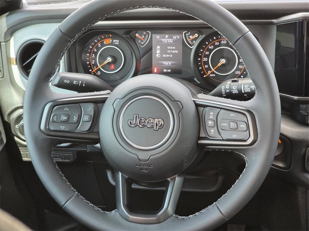 new 2025 Jeep Wrangler car, priced at $41,803