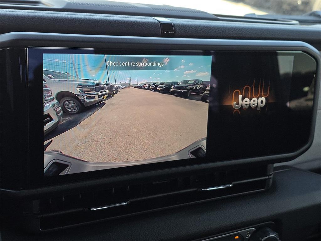 new 2025 Jeep Gladiator car, priced at $39,716