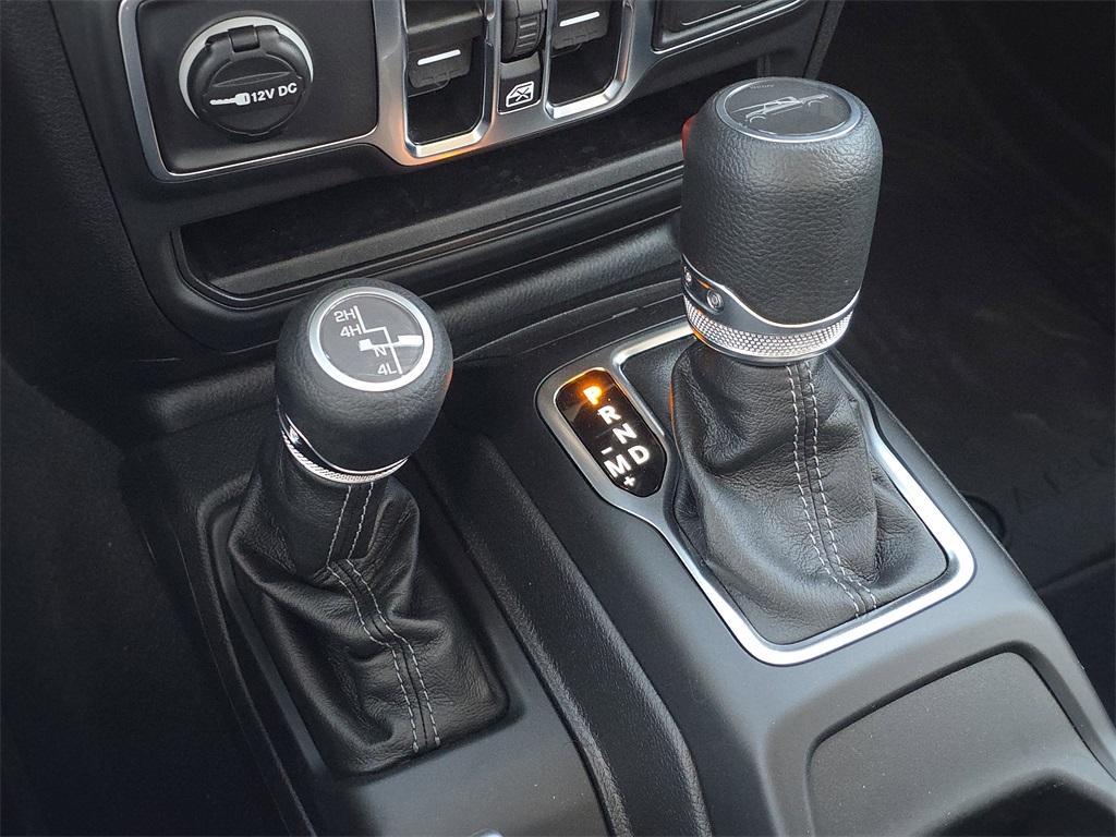 new 2025 Jeep Gladiator car, priced at $39,716