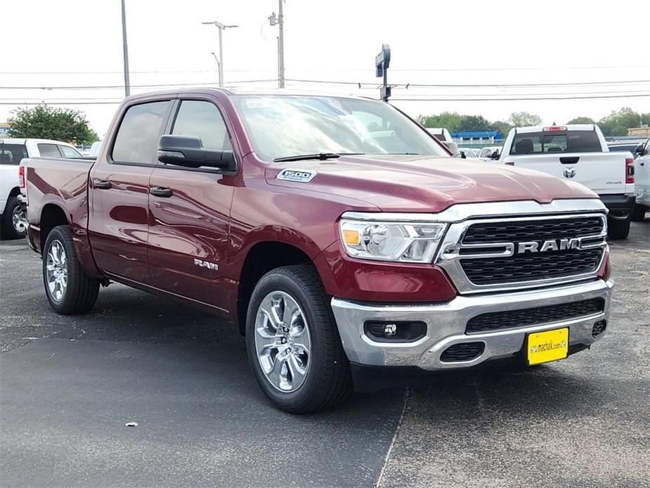 new 2024 Ram 1500 car, priced at $43,371