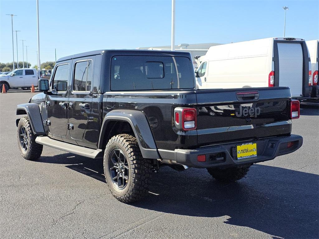 new 2025 Jeep Gladiator car, priced at $42,626