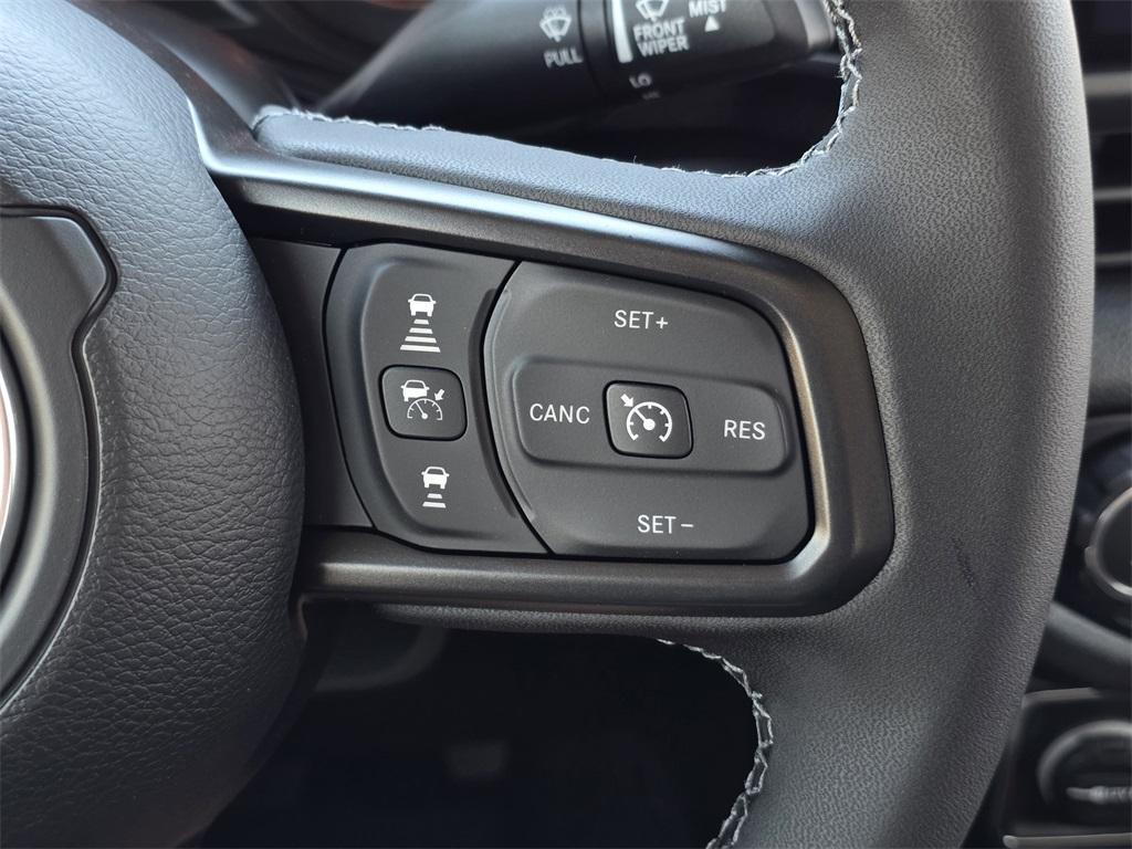 new 2025 Jeep Gladiator car, priced at $39,222