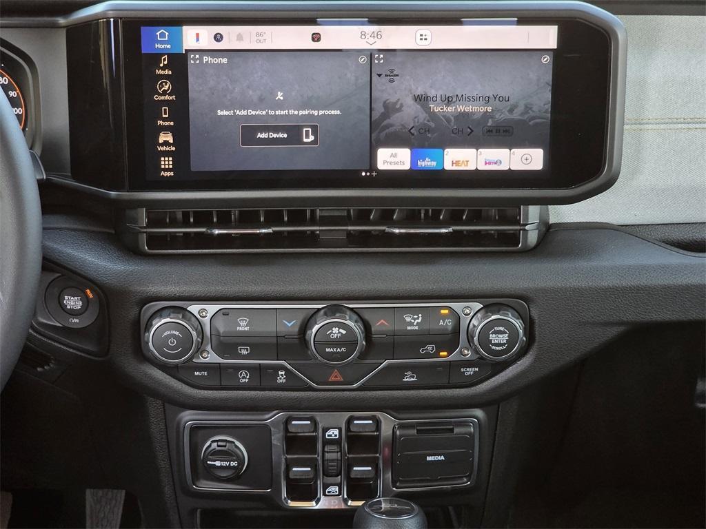 new 2025 Jeep Gladiator car, priced at $39,222