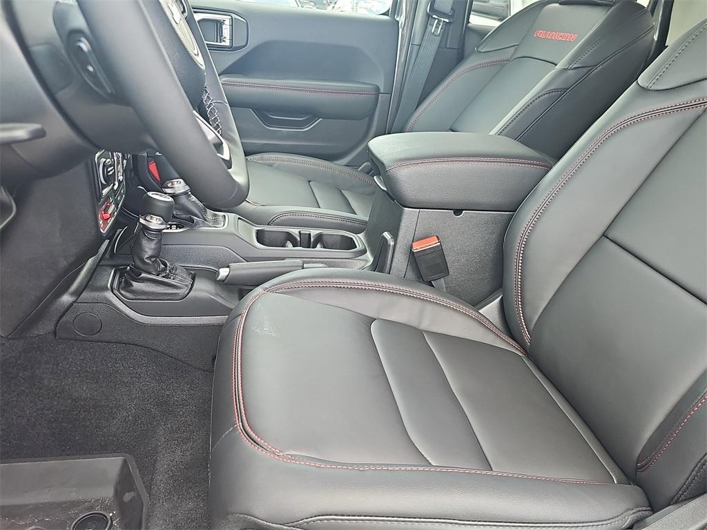 new 2025 Jeep Gladiator car, priced at $49,847