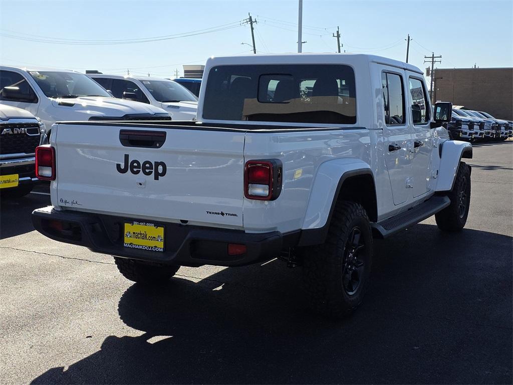 new 2025 Jeep Gladiator car, priced at $42,126