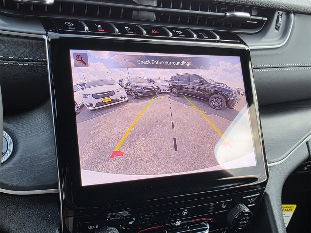 new 2025 Jeep Grand Cherokee car, priced at $41,115