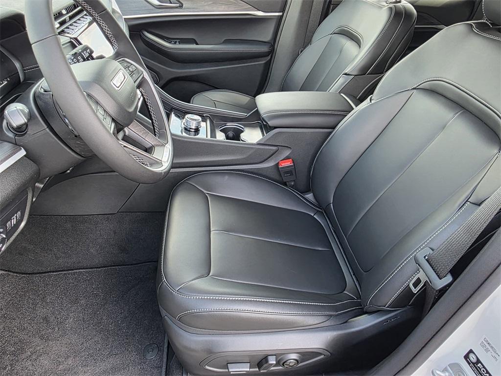 new 2025 Jeep Grand Cherokee car, priced at $41,115