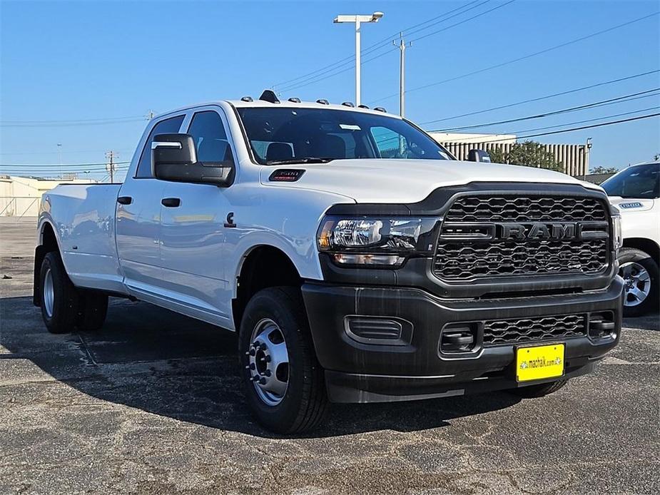 new 2024 Ram 3500 car, priced at $62,693