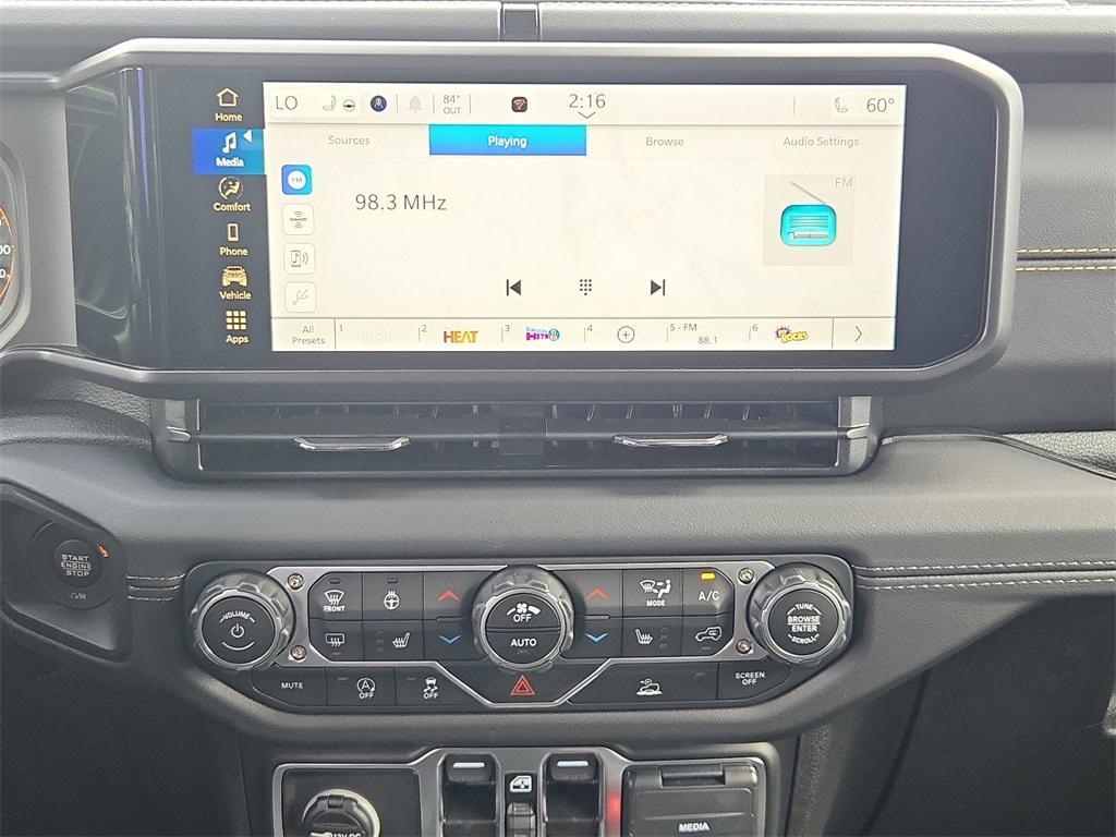 new 2025 Jeep Gladiator car, priced at $42,992
