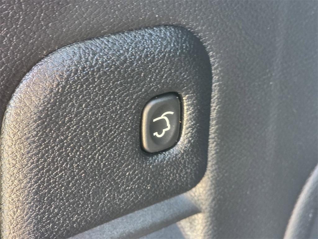used 2021 Jeep Grand Cherokee car, priced at $20,499